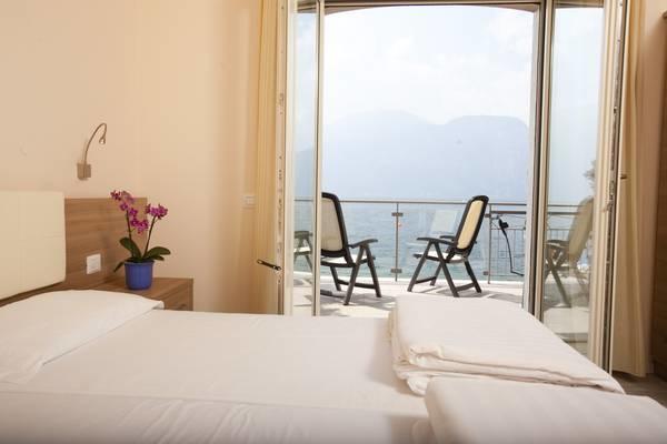 Hotel Garni Vela D'Oro Brenzone sul Garda Zewnętrze zdjęcie