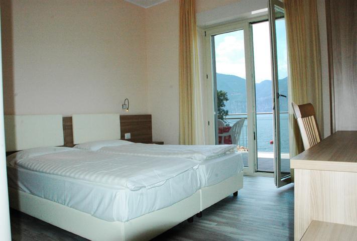 Hotel Garni Vela D'Oro Brenzone sul Garda Zewnętrze zdjęcie